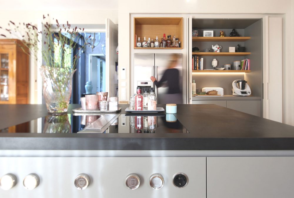 Wyen-Küche-Pocketdoor-Bora-Bergisch-Gladbach-Design